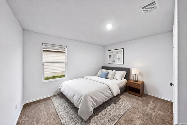 $1,995 | 401 Alta Vista Terrace, Seguin, TX 78155