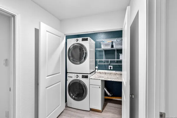 $1,995 | 401 Alta Vista Terrace, Seguin, TX 78155