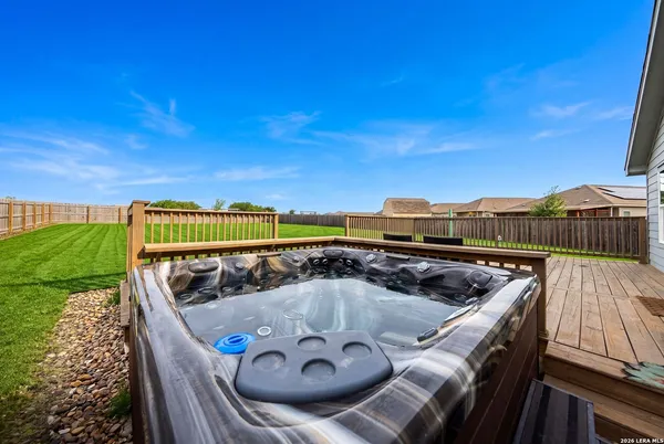 $1,995 | 401 Alta Vista Terrace, Seguin, TX 78155