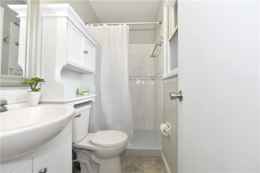 3931 Mitthoeffer Road Indianapolis, IN 46235 - Photo 13 of 19 Gallery Image 13