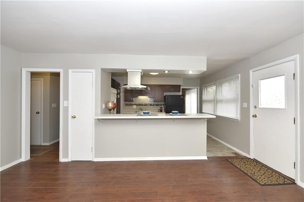 3931 Mitthoeffer Road Indianapolis, IN 46235 - Photo 3 of 19 Gallery Image 3