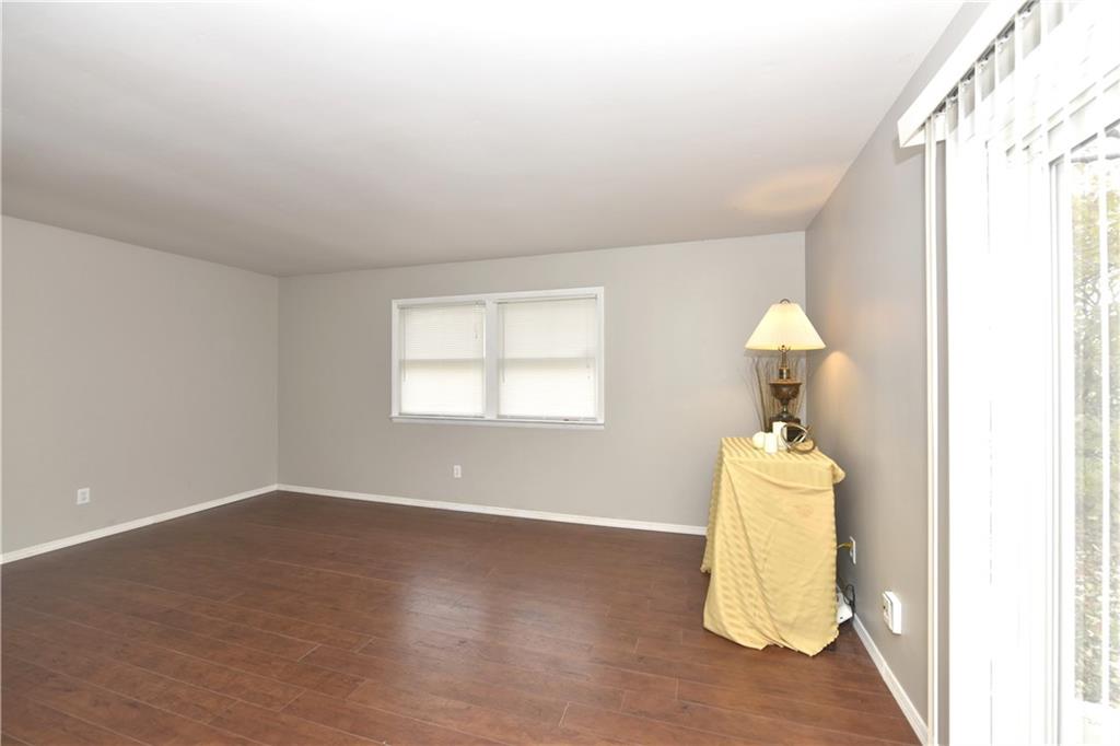 3931 Mitthoeffer Road Indianapolis, IN 46235 - Photo 10 of 19 Gallery Image 10