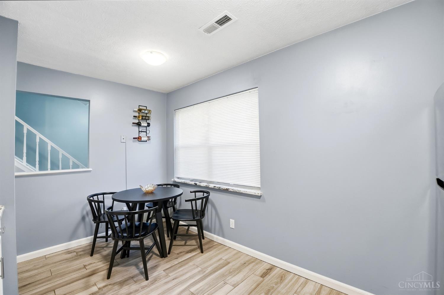 5654 Cheviot Road, Unit 1 Cincinnati, OH 45247 - Photo 11 of 36