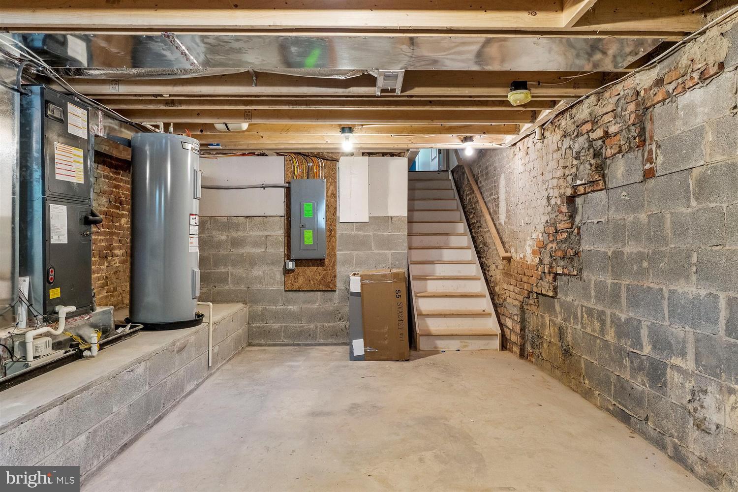 3042 Keswick Road Baltimore, MD 21211 - Photo 28 of 33 Basement (Back w/Entry into Kitchen)