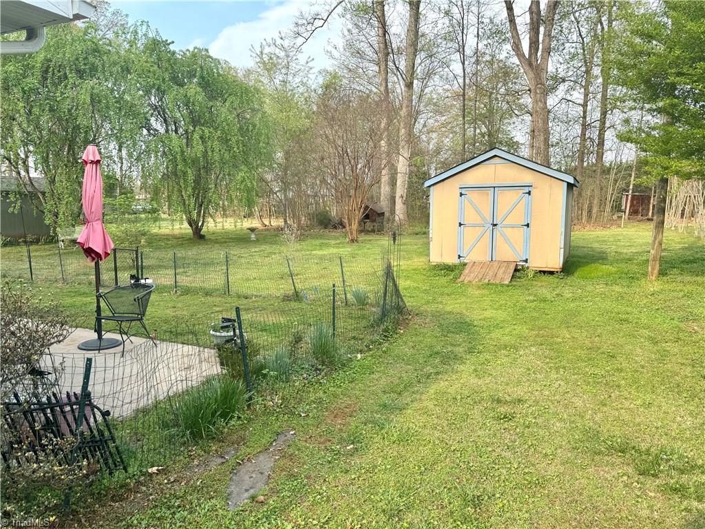 139 Parker Road Mocksville, NC 27028 - Photo 14 of 14 Shed Building 2 and back yard