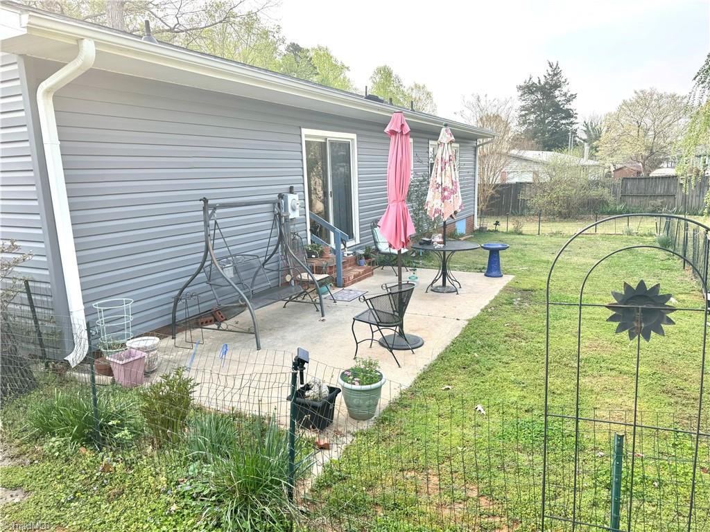 139 Parker Road Mocksville, NC 27028 - Photo 2 of 14 Back of house