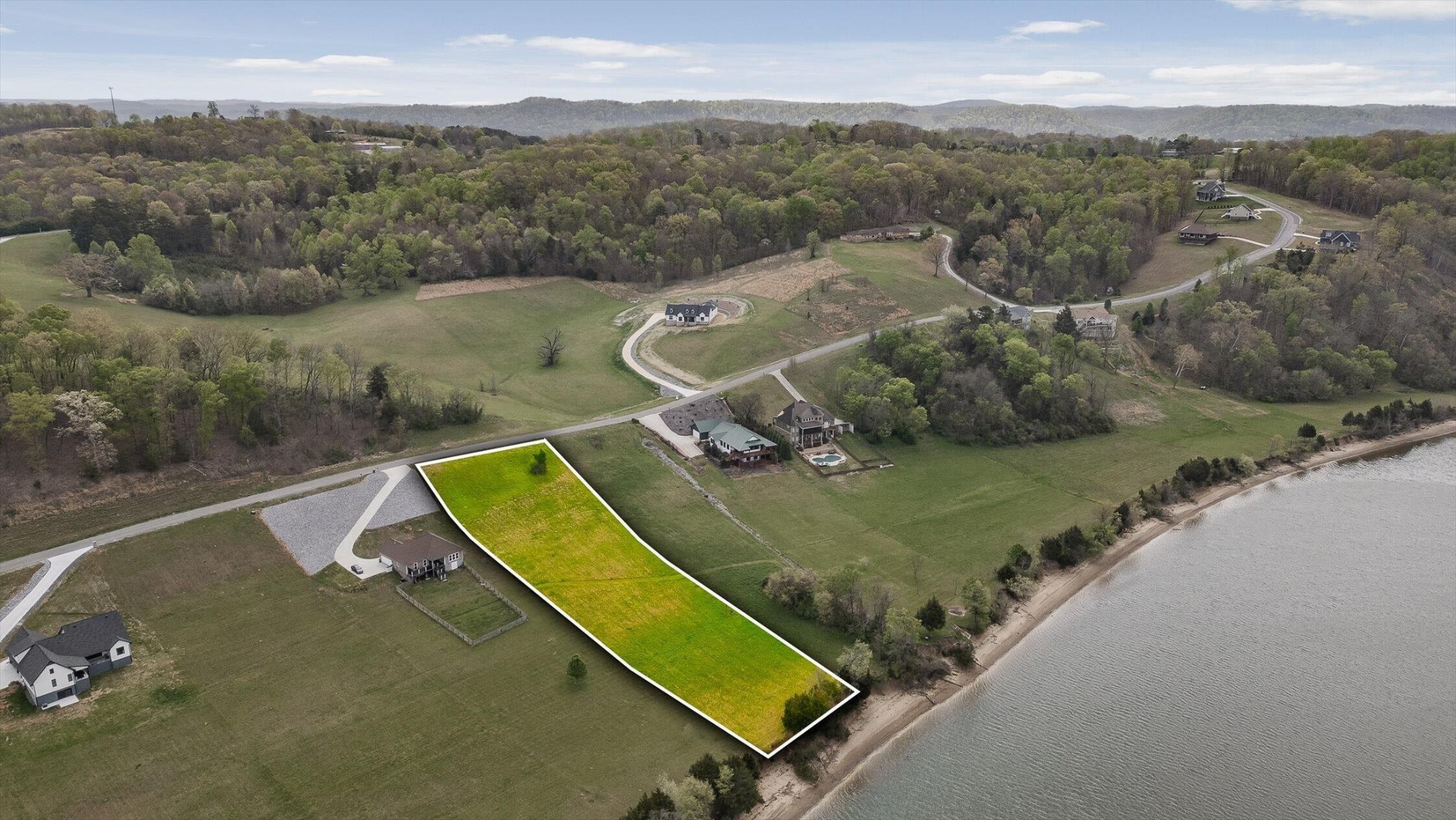 66 Espalier Drive Decatur, TN 37322 - Photo 2 of 38