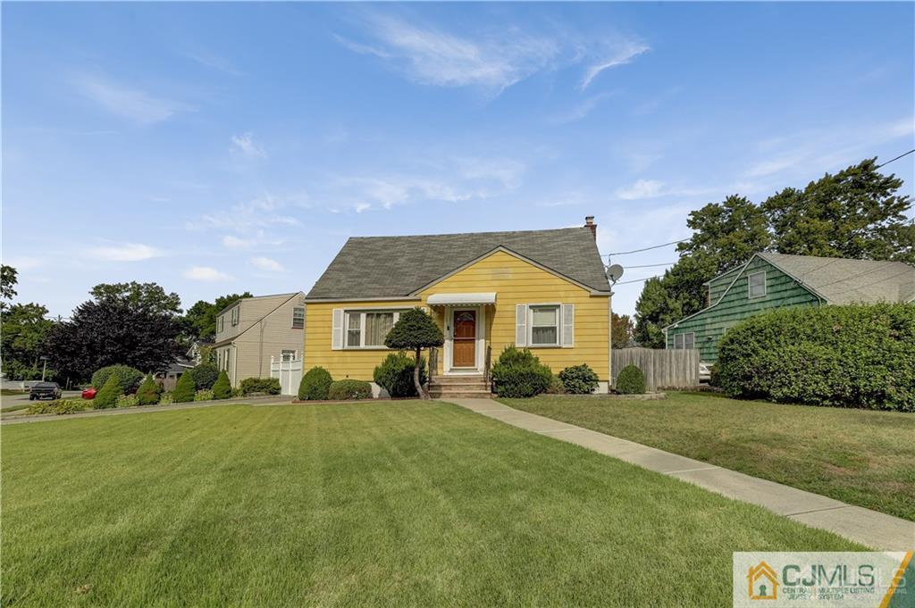 149 East Hill Road Colonia, NJ 07067 - Photo 2 of 27 Gallery Image 2