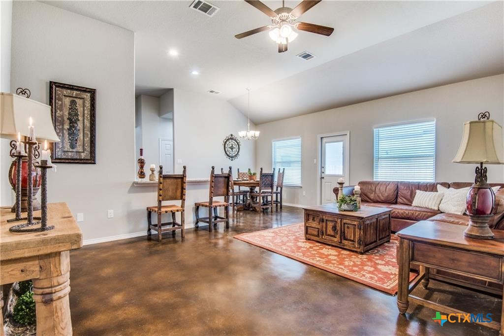1114 Renee Street Seguin, TX 78155 - Photo 2 of 16