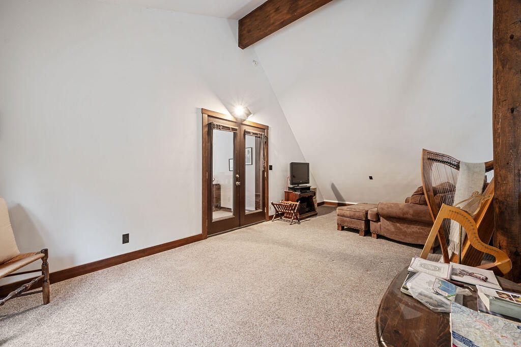 10639 Old Fort Road Klamath Falls, OR 97601 - Photo 33 of 54 DSC_2157