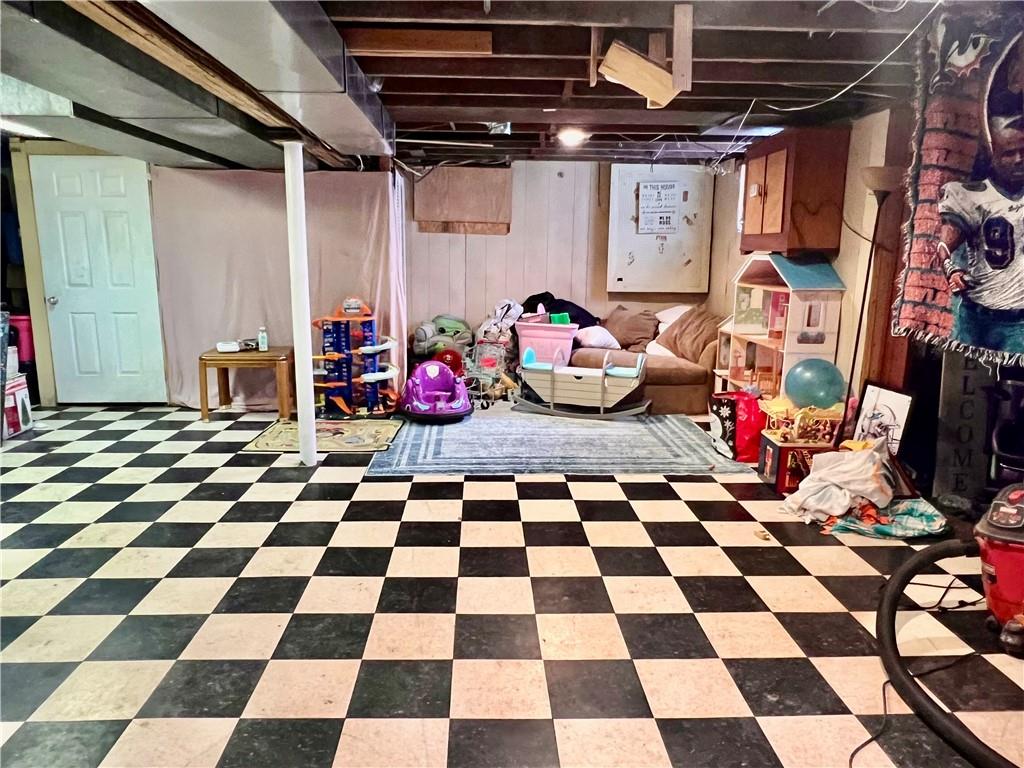 929 Mt Jackson Road New Castle, PA 16102 - Photo 18 of 21 a city view with a black and white checkered floor