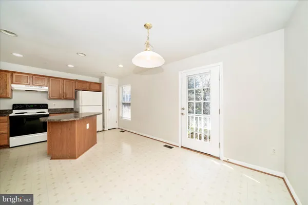 $434,950 | 7704 English Oak Circle, Unit 10, Elkridge, MD 21075