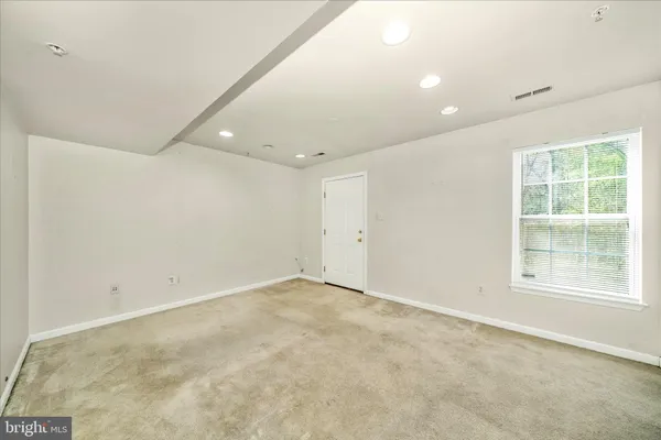 $434,950 | 7704 English Oak Circle, Unit 10, Elkridge, MD 21075
