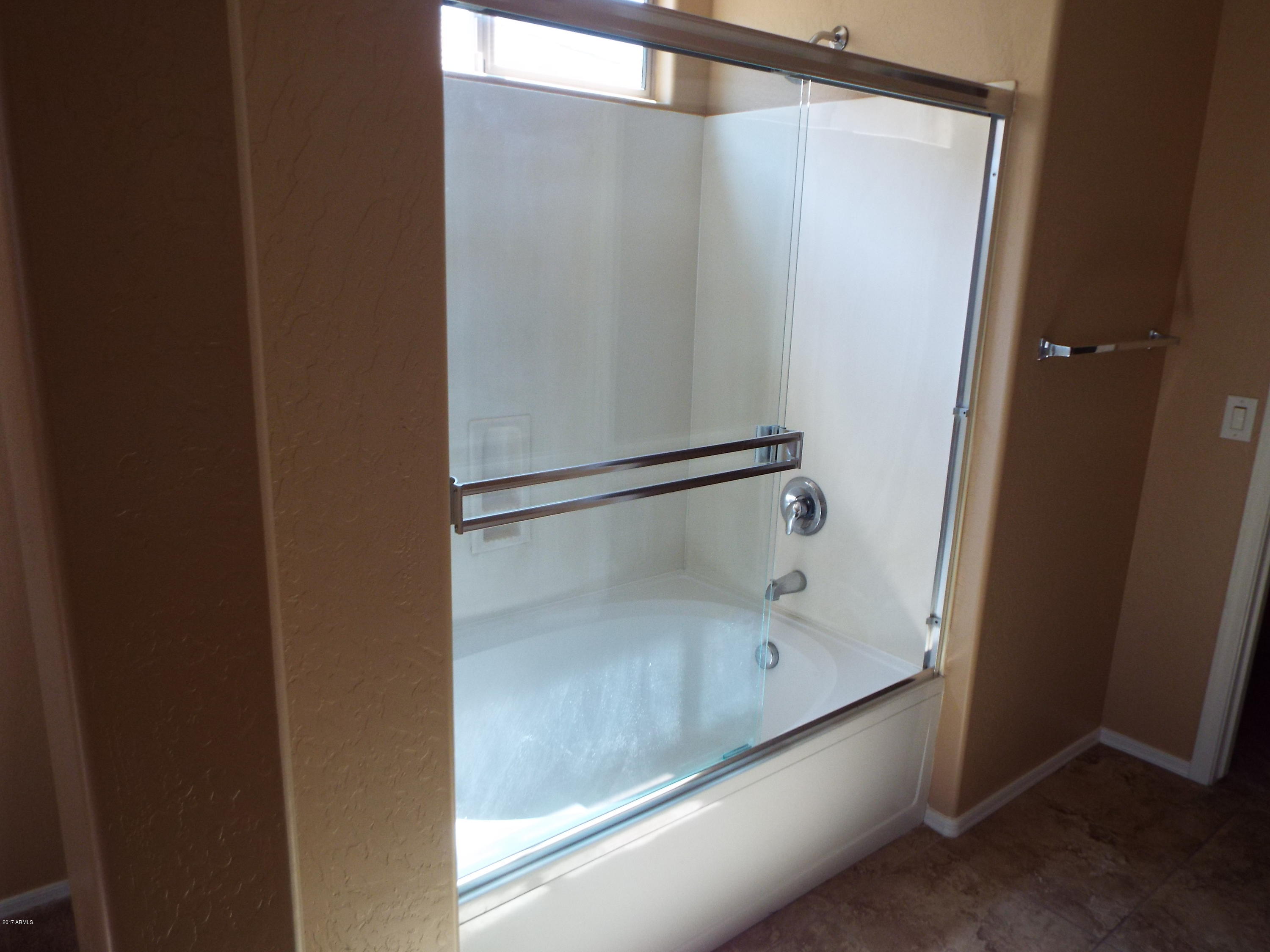7132 West Ocotillo Road Glendale, AZ 85303 - Photo 16 of 24 P7132 MASTERBATH