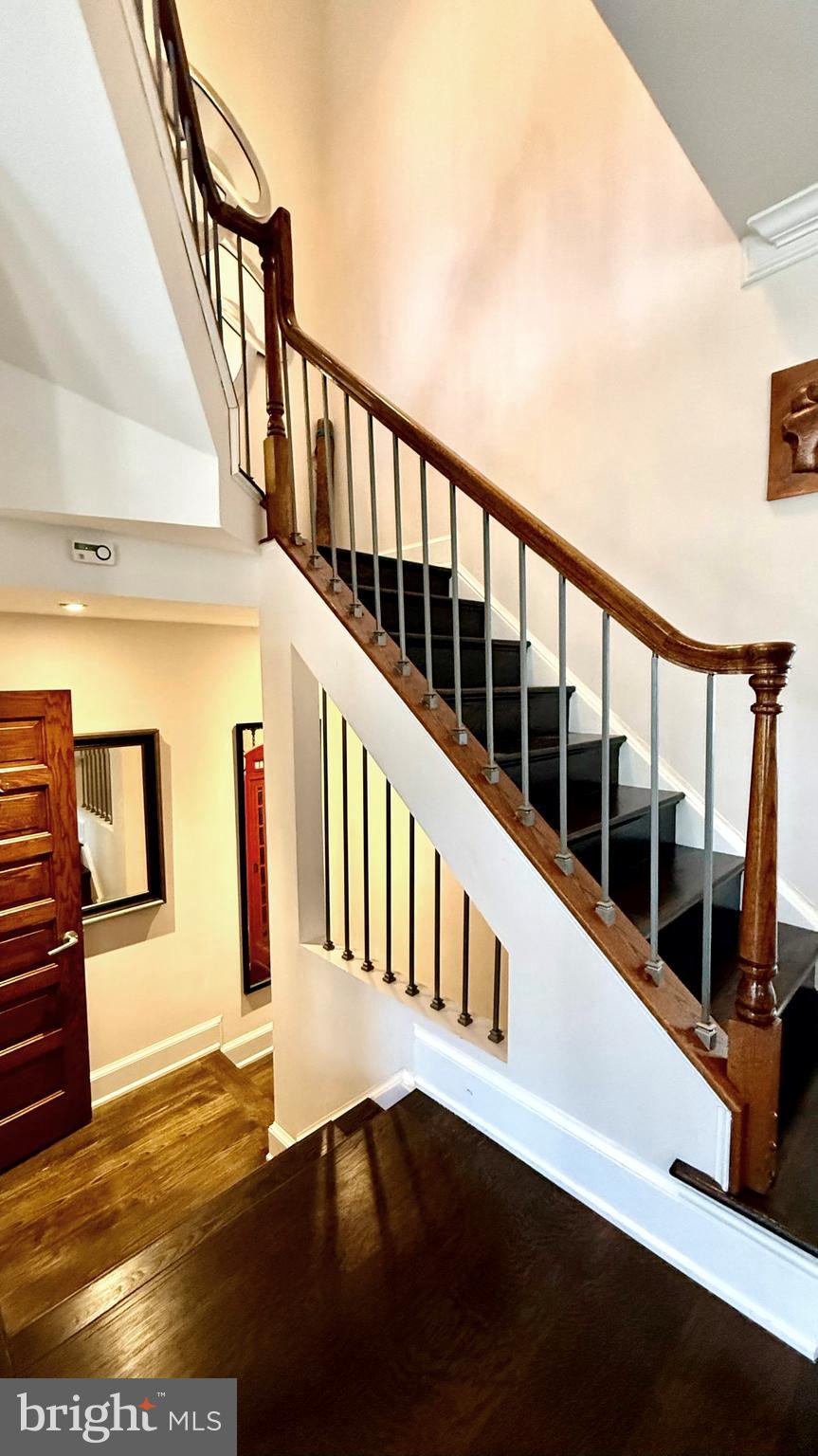128 Rees Place Falls Church, VA 22046 - Photo 24 of 47 a view of entryway