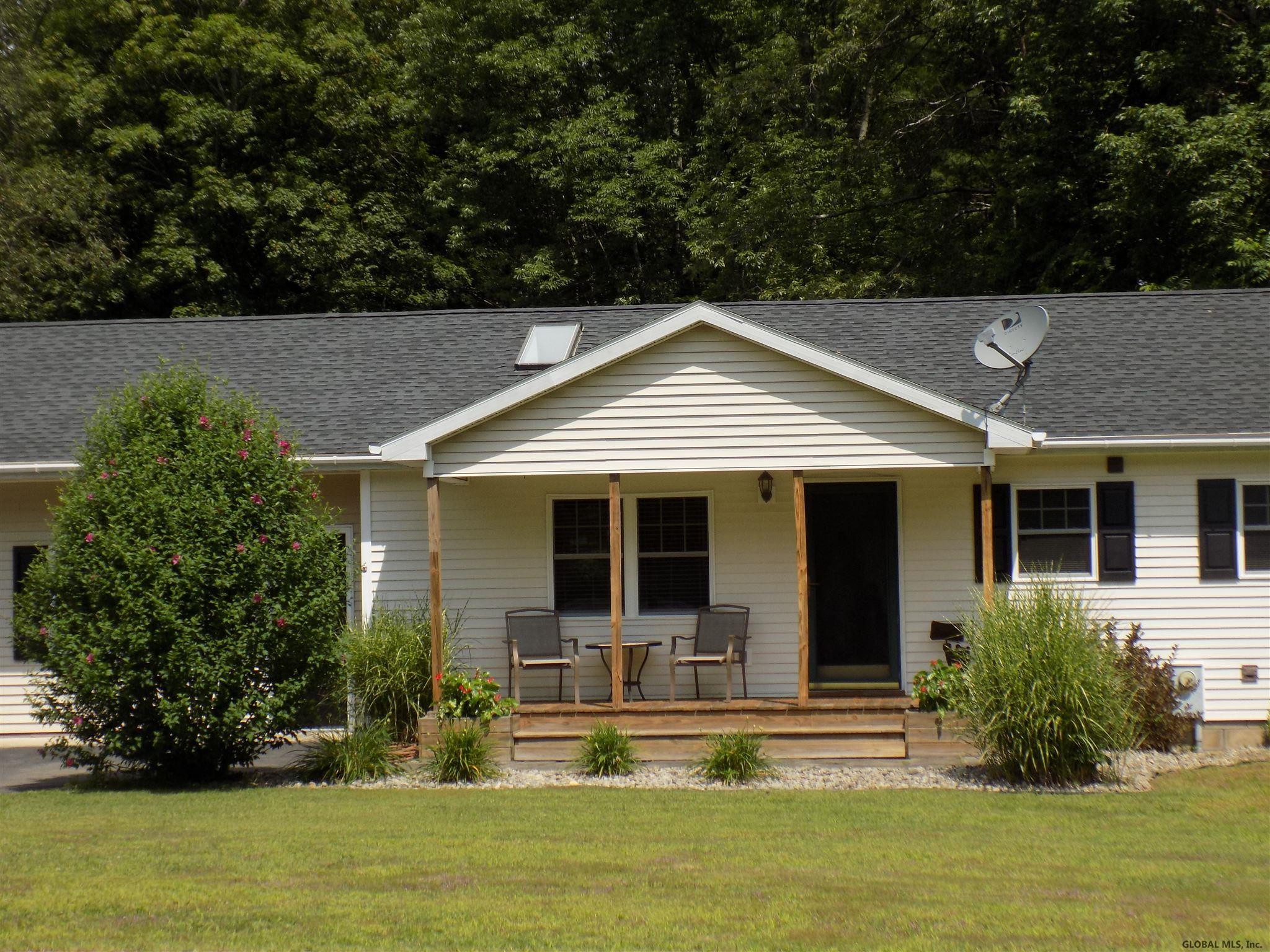 109 Middle Grove Road Greenfield, NY 12833 - Photo 1 of 41 Photo 1