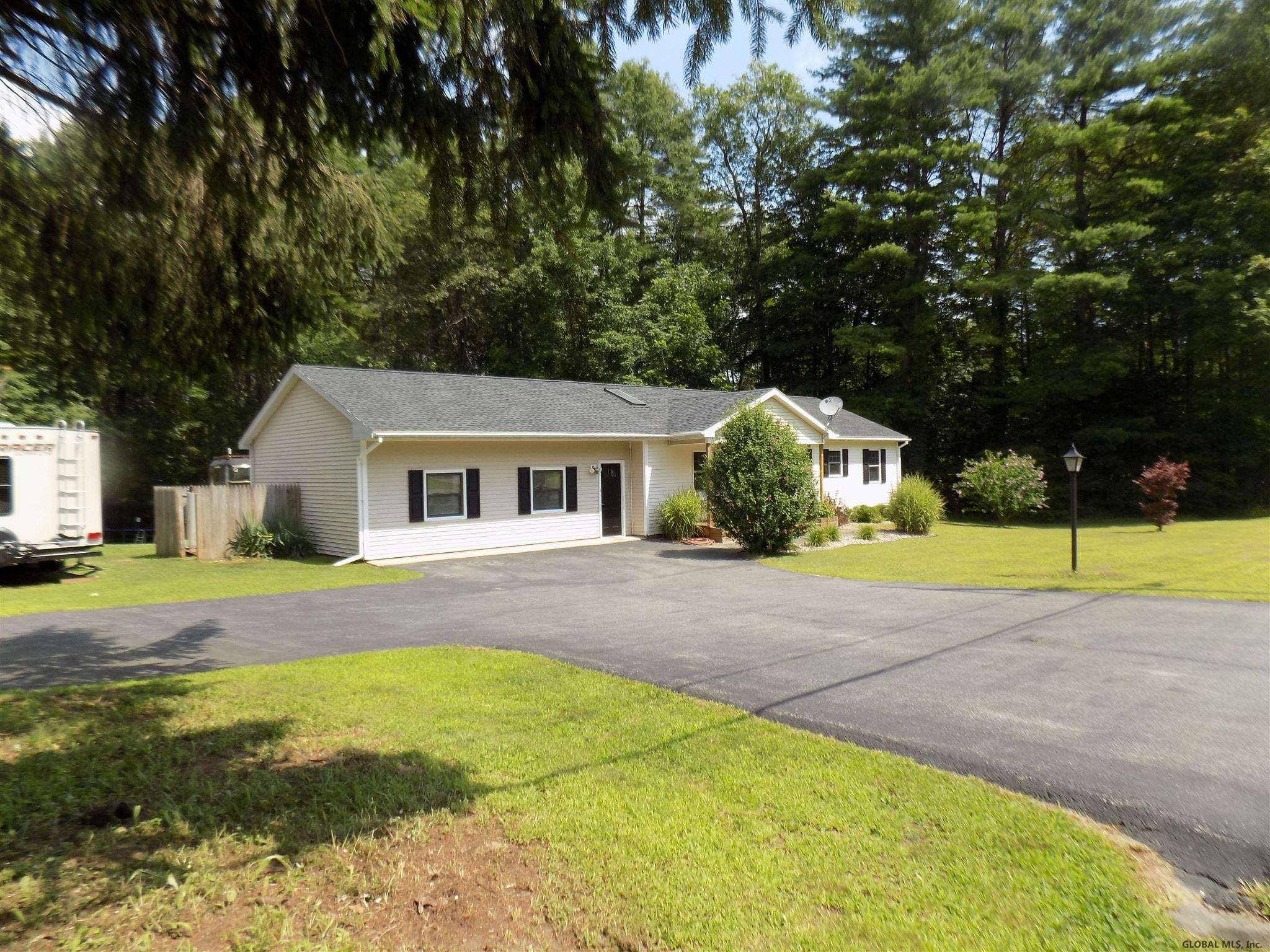 109 Middle Grove Road Greenfield, NY 12833 - Photo 2 of 41 Photo 2