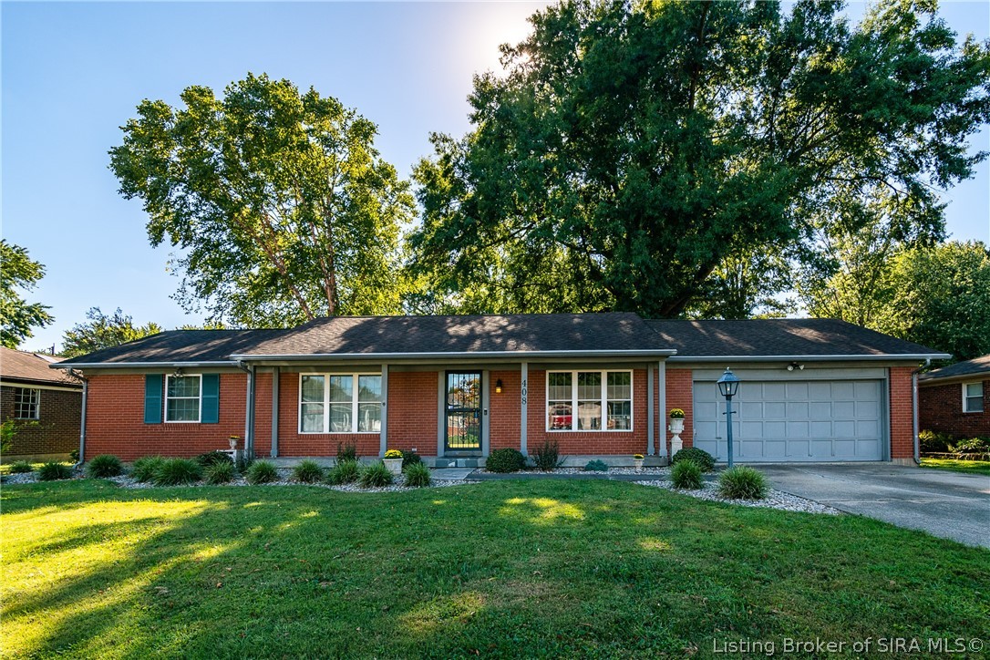 408 Hemlock Road Jeffersonville, IN 47130 - Photo 1 of 26 Gallery Image 1