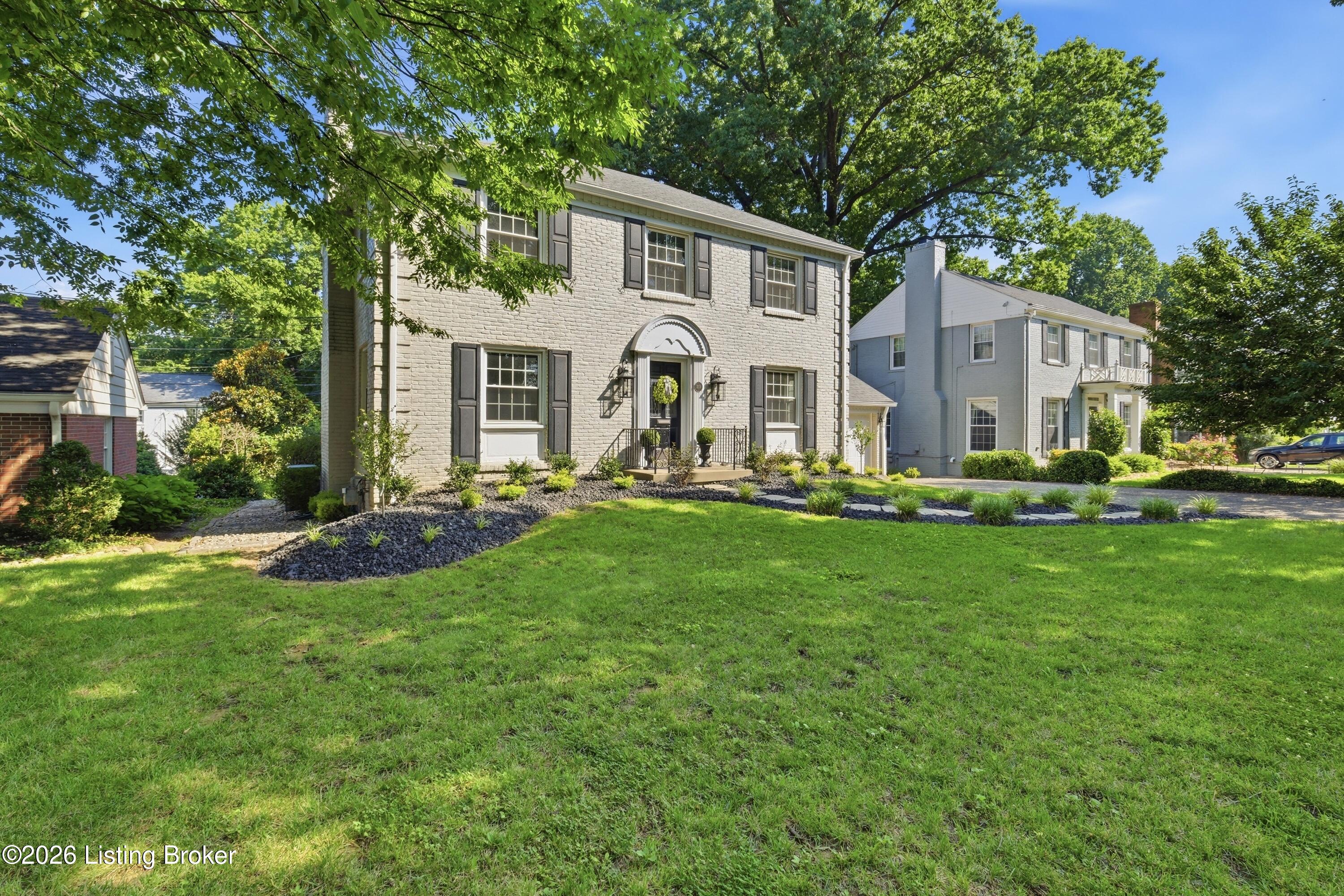 3111 Dundee Road Louisville, KY 40205 - Photo 2 of 61 2_3111dundee_louisvillerealestatemedia_0