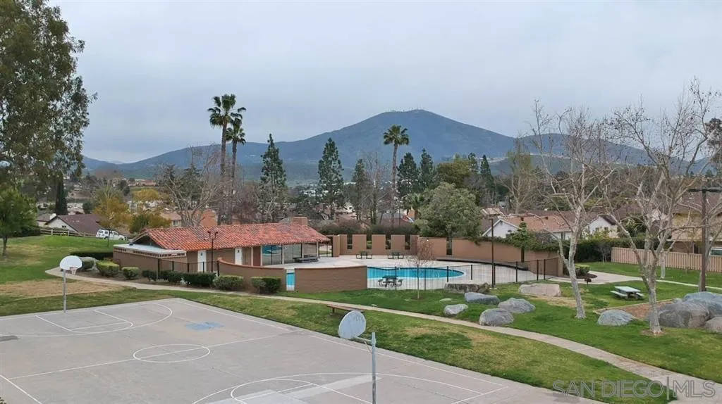2207 Arborvitae Lane Spring Valley, CA 91977 - Photo 12 of 44