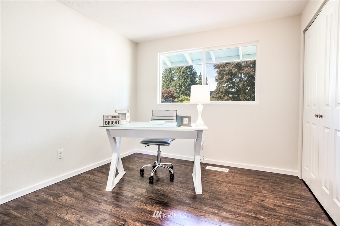 1024 200th Place Southeast Bothell, WA 98012 - Photo 11 of 17