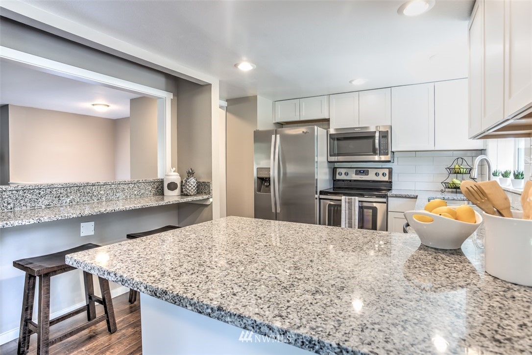 1024 200th Place Southeast Bothell, WA 98012 - Photo 4 of 17