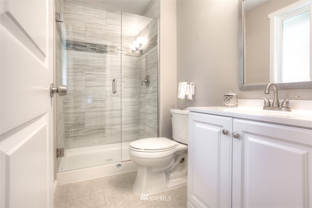 1024 200th Place Southeast Bothell, WA 98012 - Photo 10 of 17