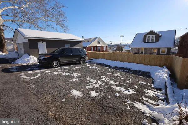 $189,900 | 1102 East Oldtown Road, Cumberland, MD 21502