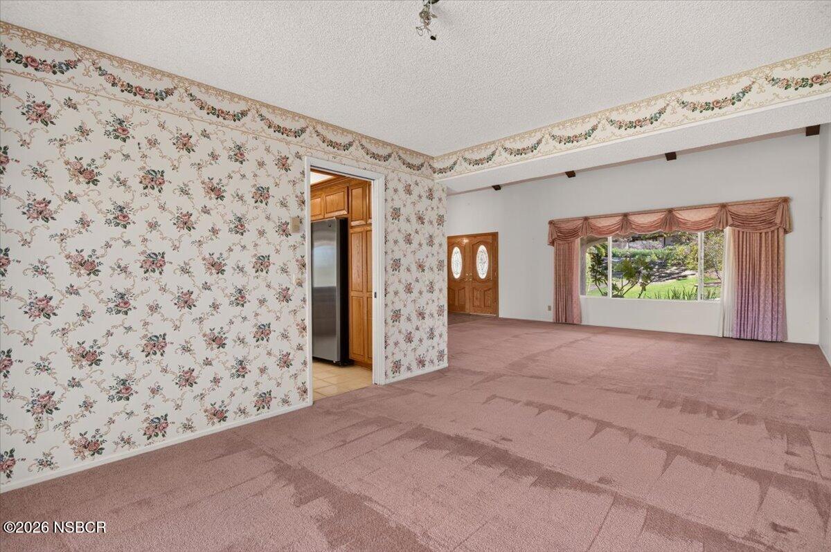 679 St Andrews Way Lompoc, CA 93436 - Photo 7 of 41 07-KKP_7628