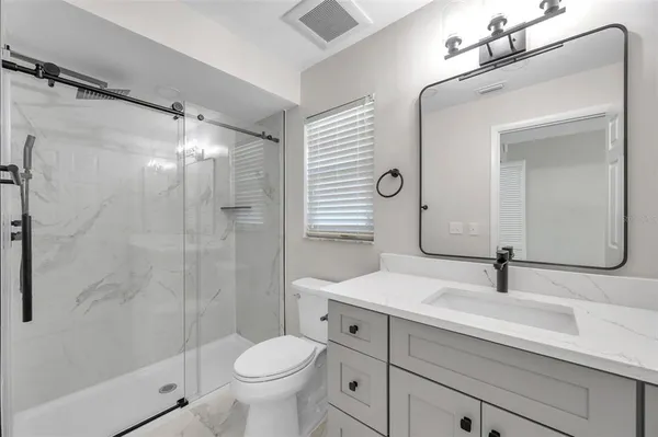 $3,950 | 8789 Maplewood Road, Seminole, FL 33777