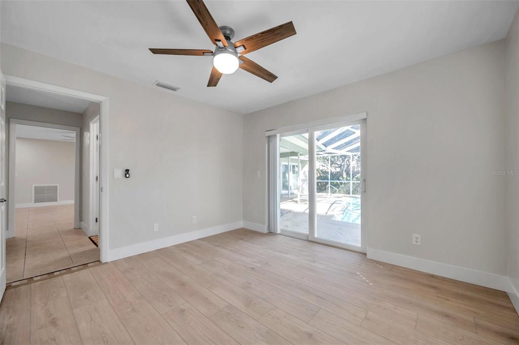 8789 Maplewood Road Seminole, FL 33777 - Photo 37 of 73