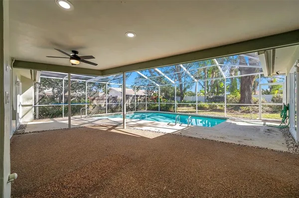 $3,950 | 8789 Maplewood Road, Seminole, FL 33777