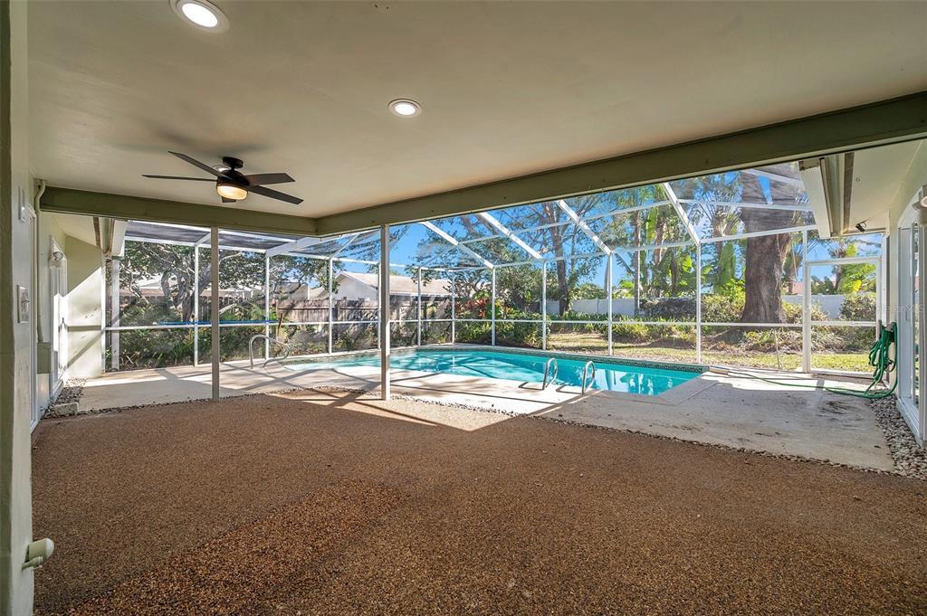 8789 Maplewood Road Seminole, FL 33777 - Photo 45 of 73