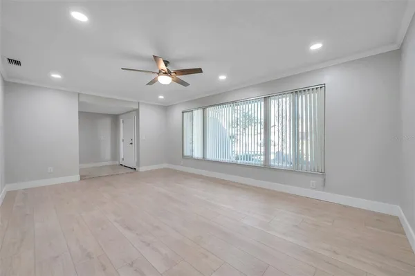 $3,950 | 8789 Maplewood Road, Seminole, FL 33777