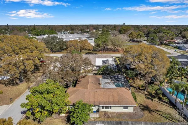 $3,950 | 8789 Maplewood Road, Seminole, FL 33777