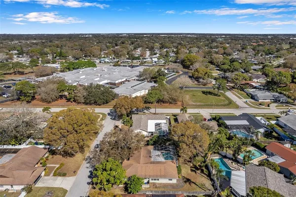 $3,950 | 8789 Maplewood Road, Seminole, FL 33777