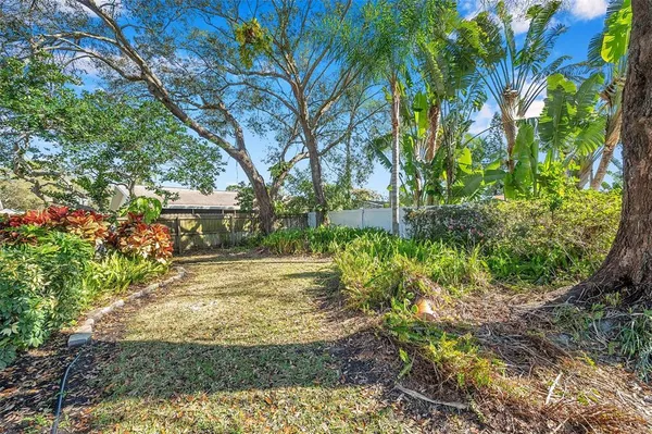 $3,950 | 8789 Maplewood Road, Seminole, FL 33777