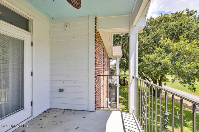 $225,500 | 204 Fairway Villas, Diamondhead, MS 39525