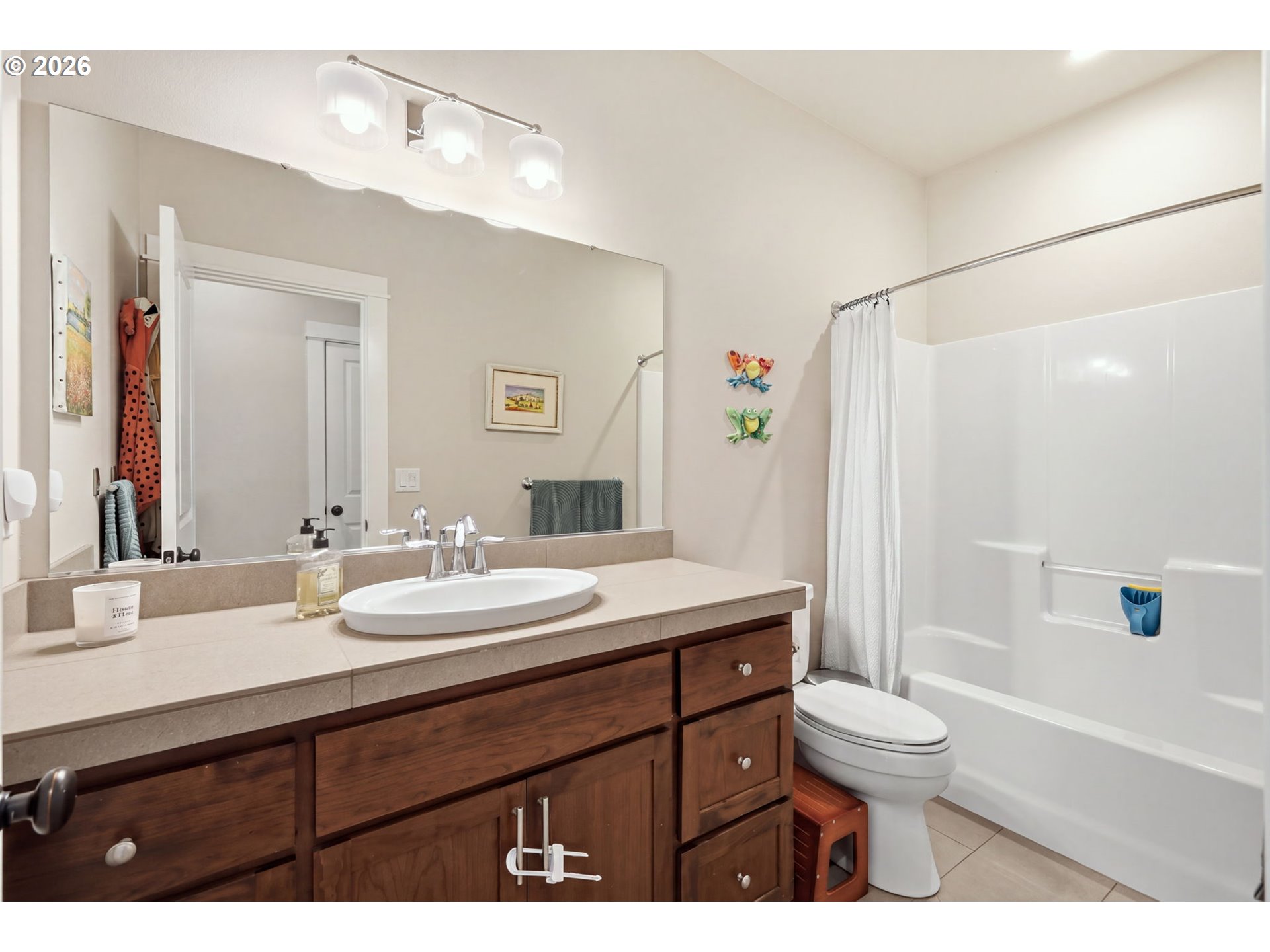 6199 Graystone Loop Springfield, OR 97478 - Photo 32 of 45 Bathroom