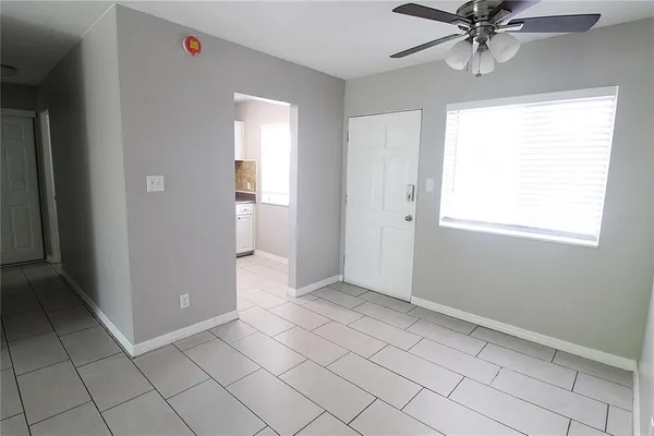 $1,200 | 3001 Bee Ridge Road, Unit 217, Sarasota, FL 34239
