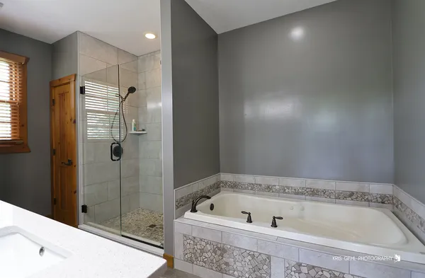 $865,250 | 4806 Patty Lane, Ringwood, IL 60072
