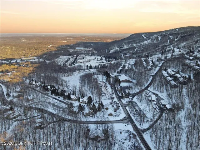 $569,000 | 782 Lower Deer Valley Road, Tannersville, PA 18372