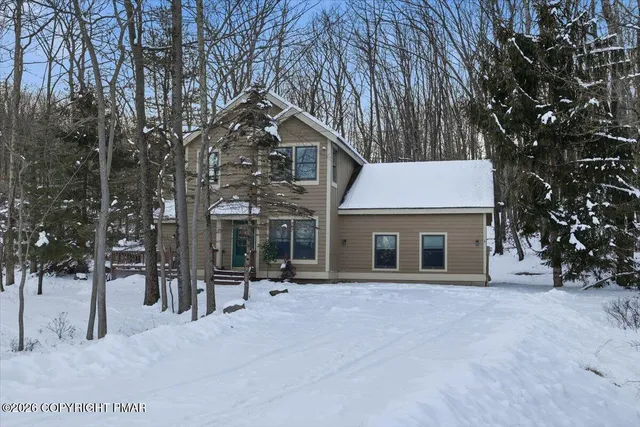 $569,000 | 782 Lower Deer Valley Road, Tannersville, PA 18372