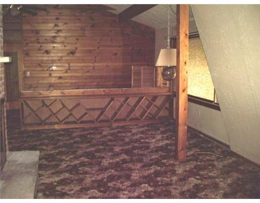 1648 Rutledge Road Transfer, PA 16154 - Photo 5 of 10 Living Room.
