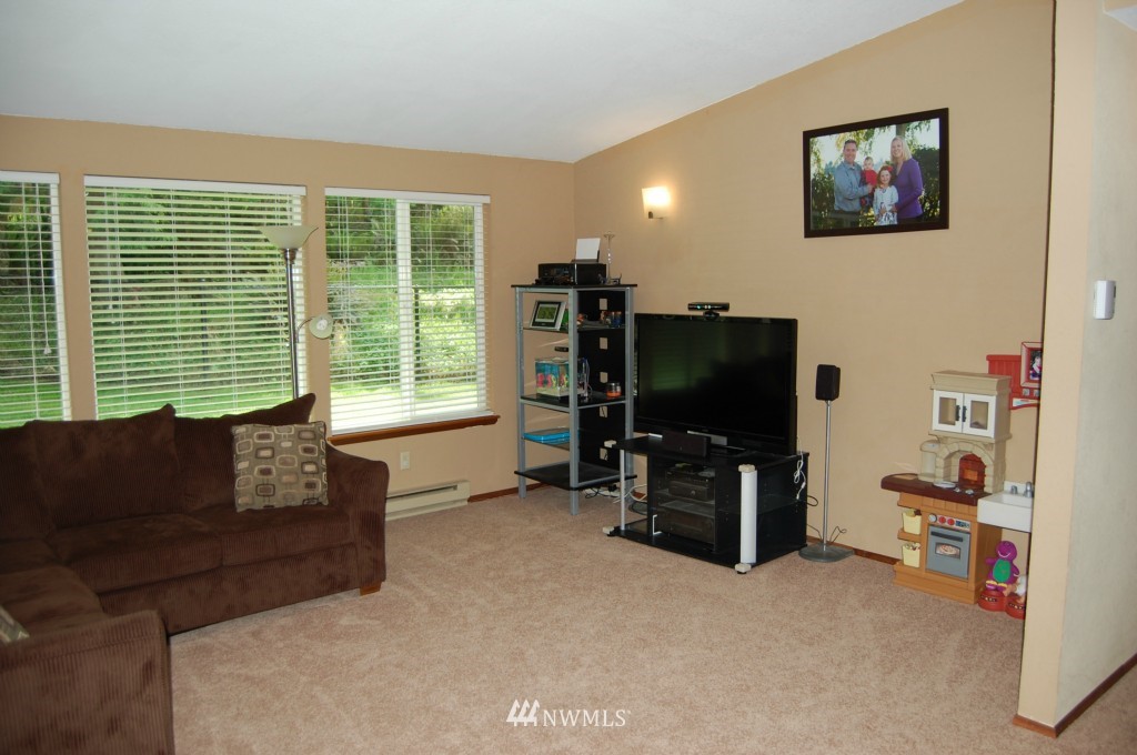 1325 Welling Road Bellingham, WA 98226 - Photo 7 of 14