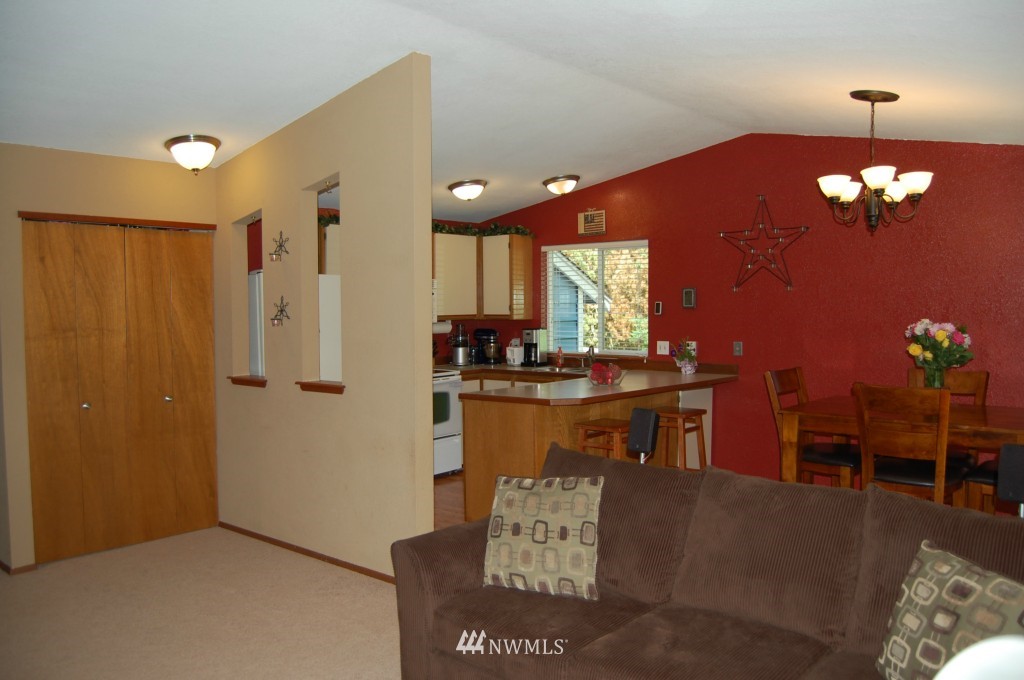1325 Welling Road Bellingham, WA 98226 - Photo 8 of 14