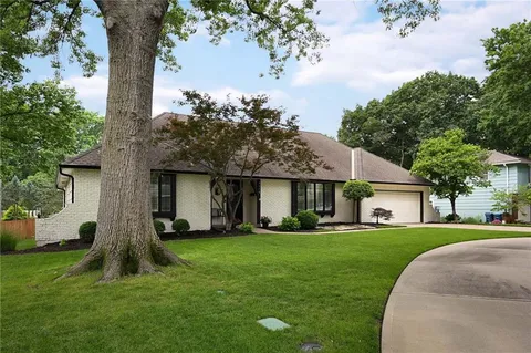 $799,000 | 8016 Fontana Street, Prairie Village, KS 66208