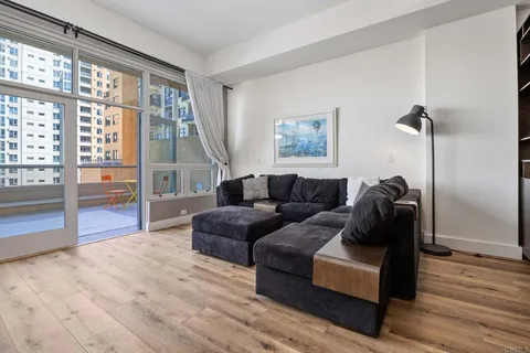 $520,000 | 350 West Ash Street, Unit 603, San Diego, CA 92101