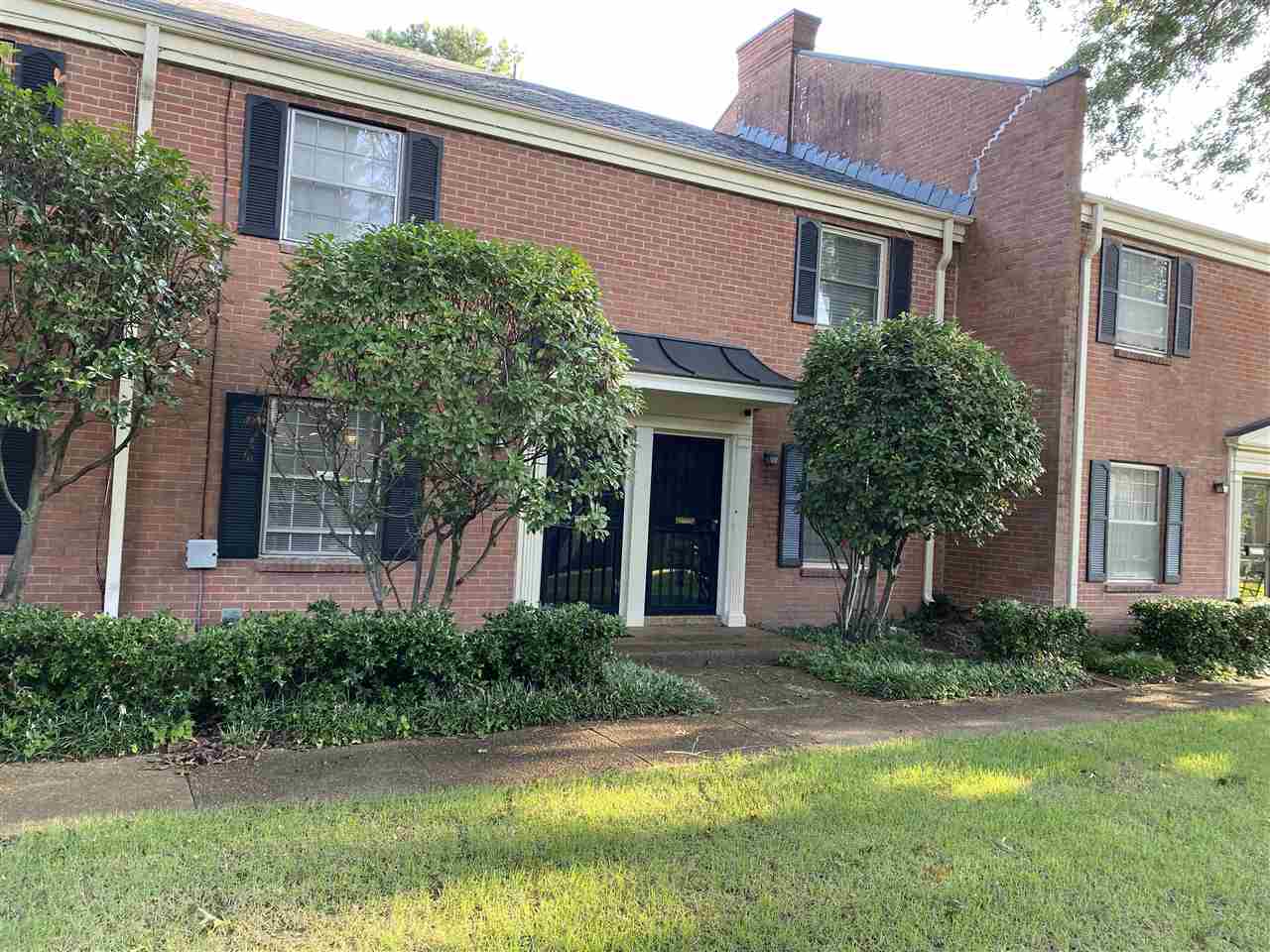 5686 Quince Road, Unit 4 Memphis, TN 38119 - Photo 1 of 18 Gallery Image 1