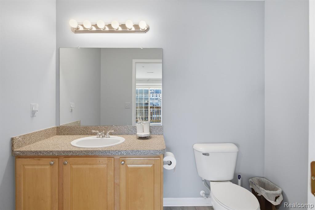 16878 Farmington Road Livonia, MI 48154 - Photo 37 of 49 Gallery Image 37